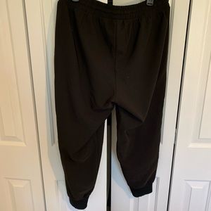 Torrid black cropped pants